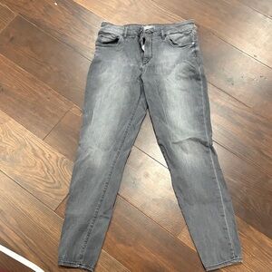DL1961 Women's Gray / Faded Black Skinny Jeans